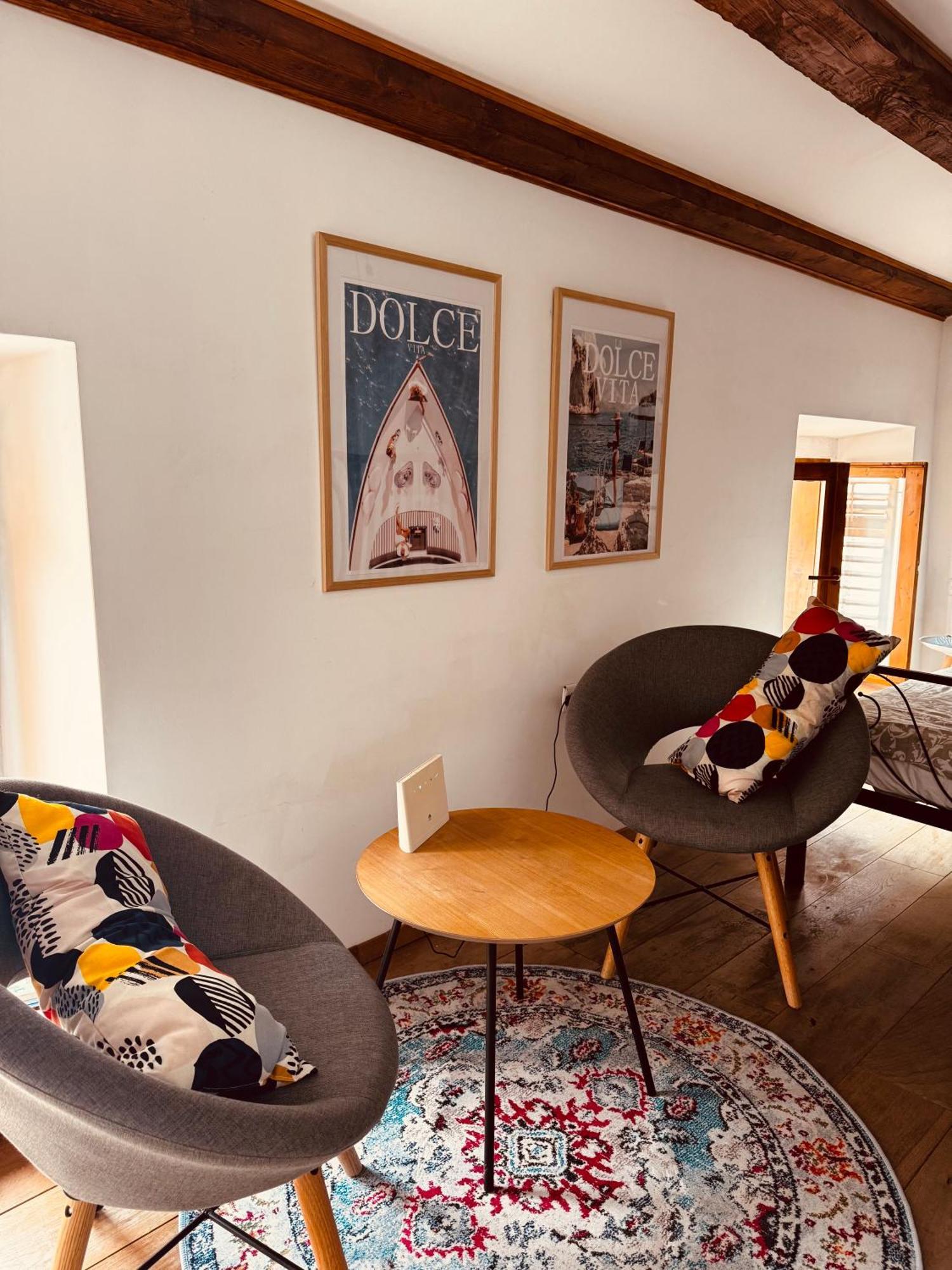 Joseph'S Yard Apartment 罗维尼 外观 照片